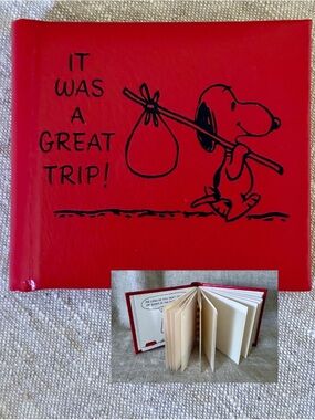 Vintage 1967 Peanuts Hallmark Travel Photo Album